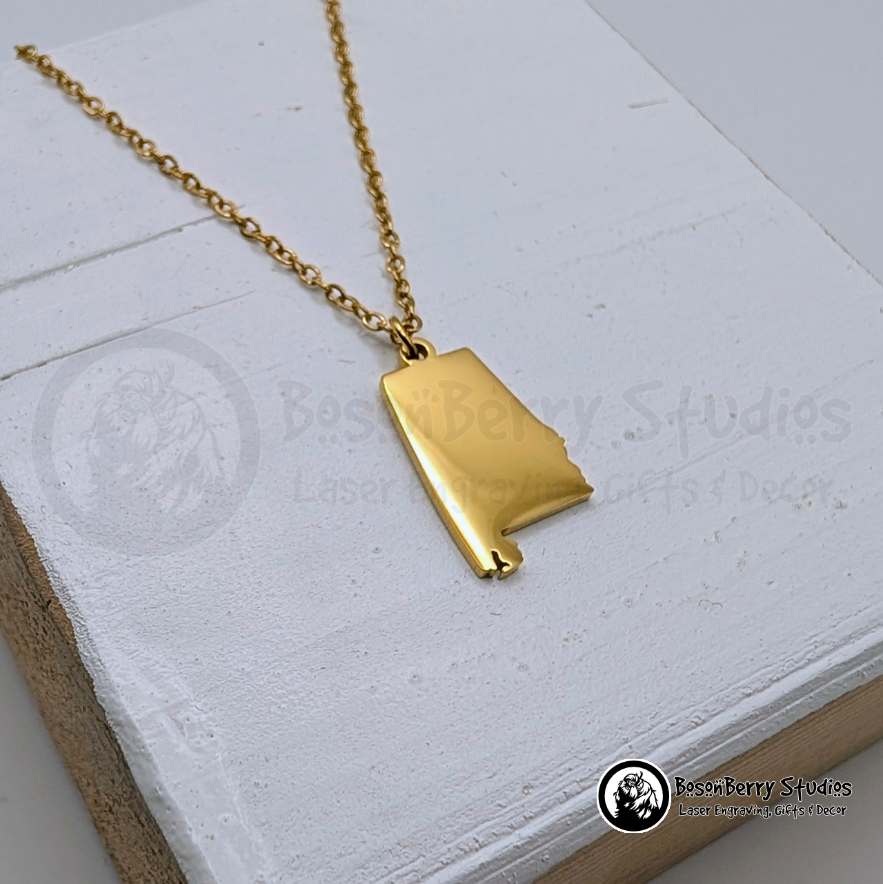 Alabama Pendant Necklace with Personalized Engraving