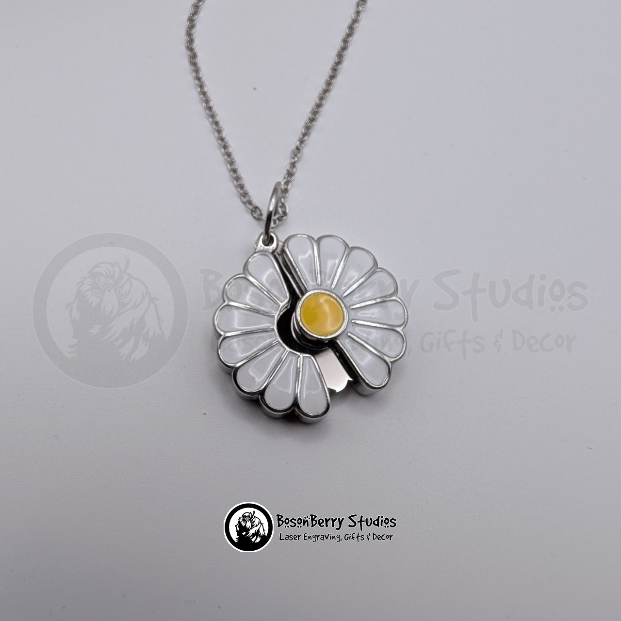 Daisy Reveal Necklace with Personalized Engraving