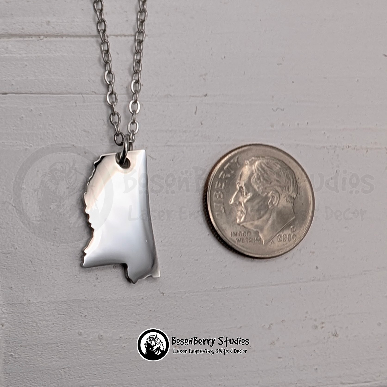 Mississippi Pendant Necklace with Personalized Engraving